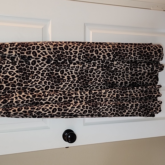 Torrid leopard dress with POCKETS - Picture 7 of 15